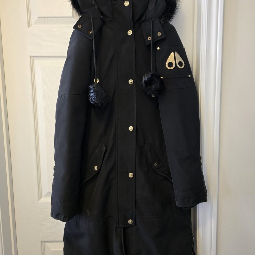 Moose Knuckles Winter Parka - Medium Black